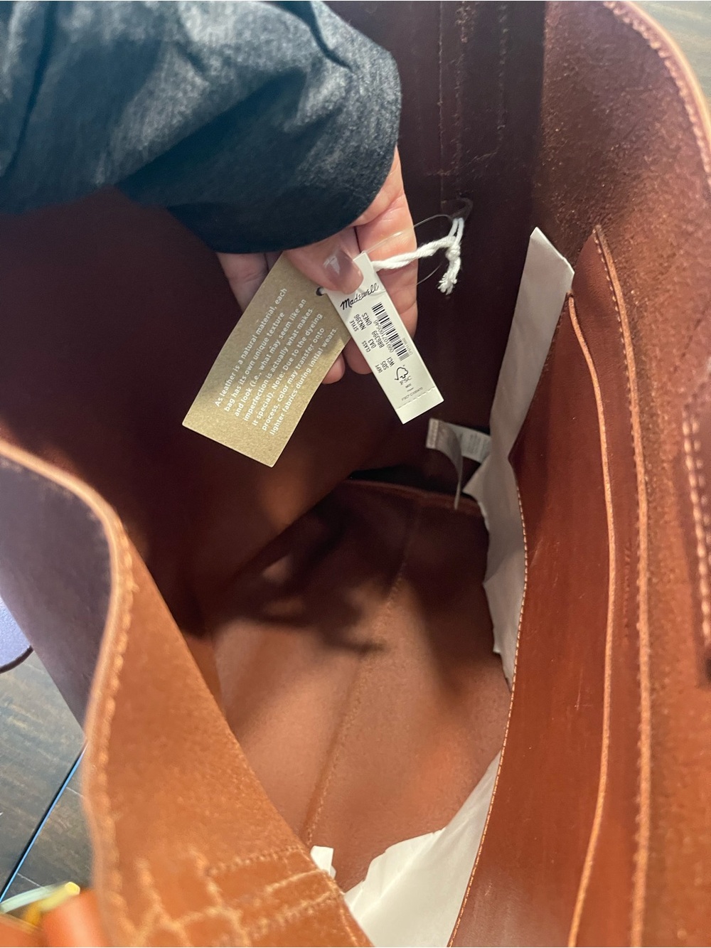 Madewell Leather Essential Tote in Chestnut Brown - Picture 5 of 12
